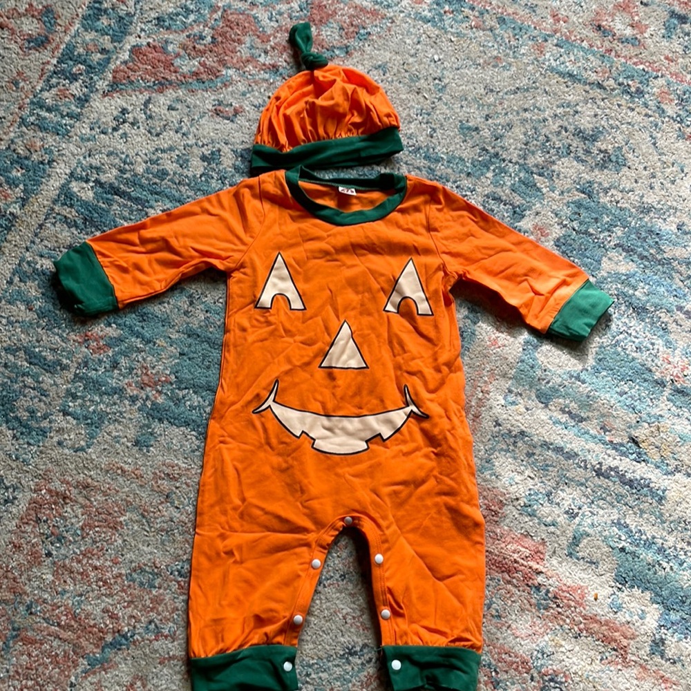 Baby pumpkin Halloween costume
